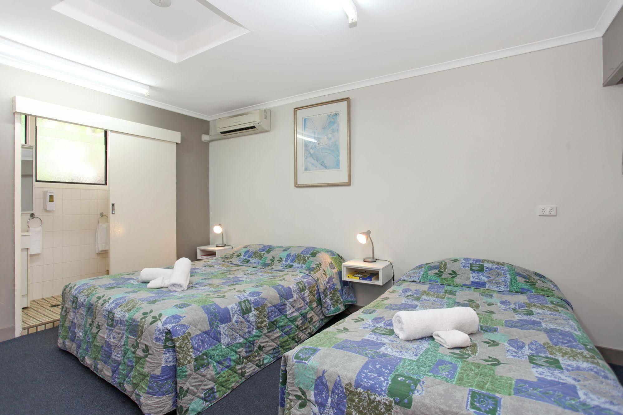 Tandara Hotel Motel Sarina Εξωτερικό φωτογραφία