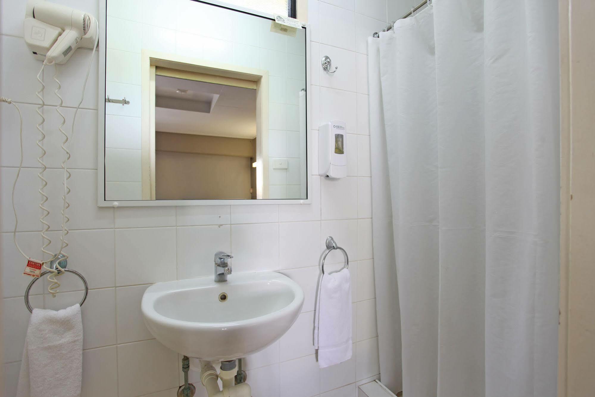 Tandara Hotel Motel Sarina Εξωτερικό φωτογραφία