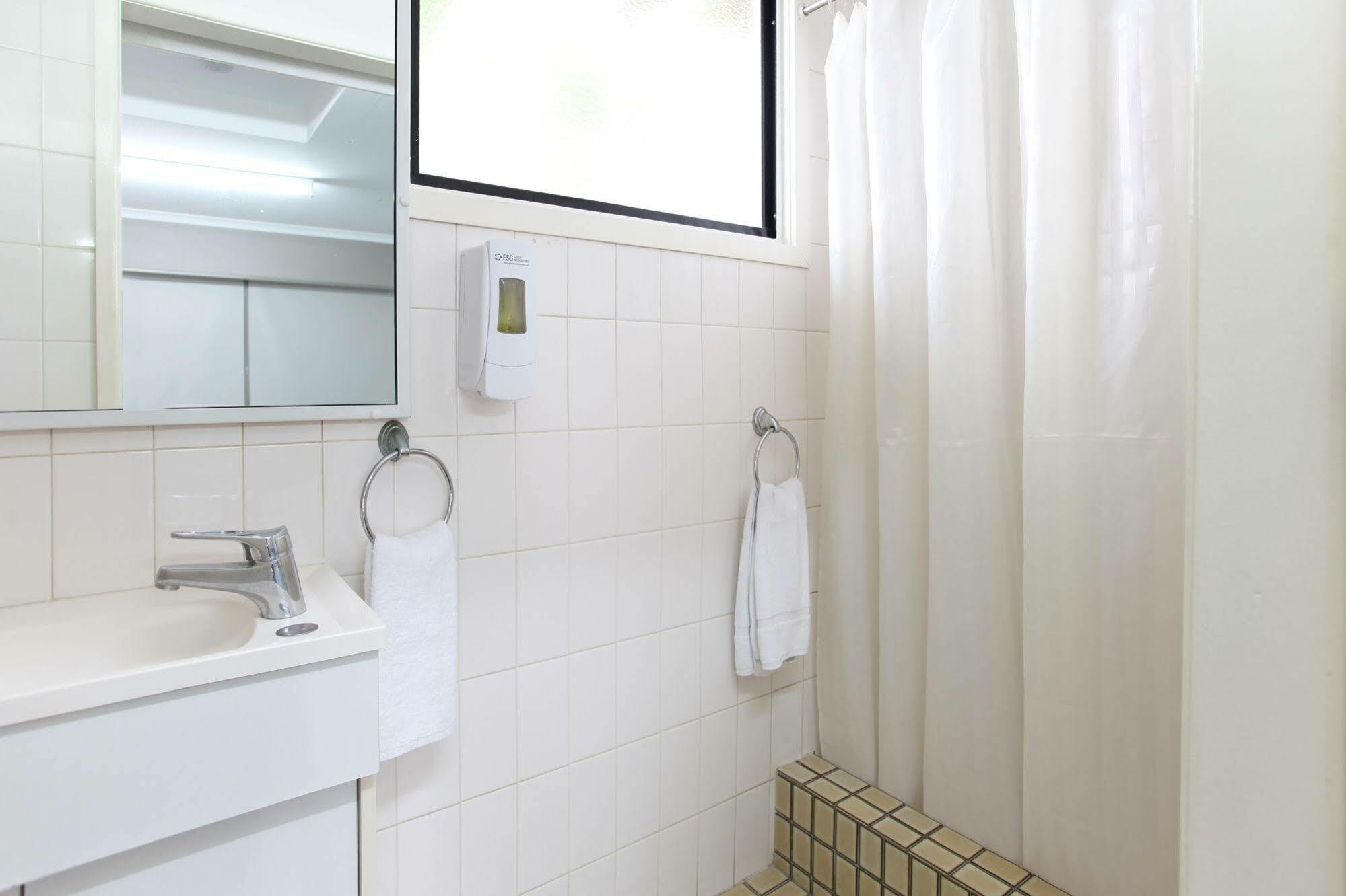 Tandara Hotel Motel Sarina Εξωτερικό φωτογραφία
