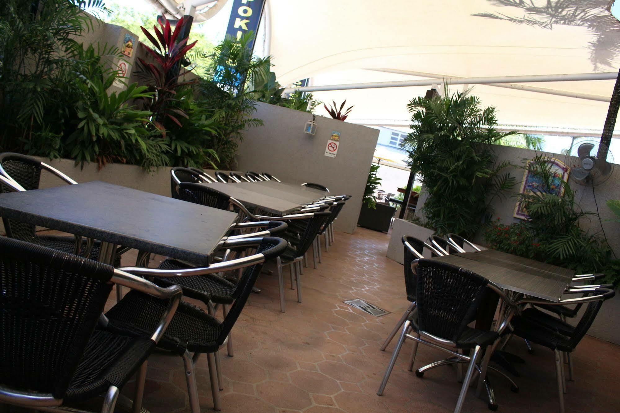 Tandara Hotel Motel Sarina Εξωτερικό φωτογραφία